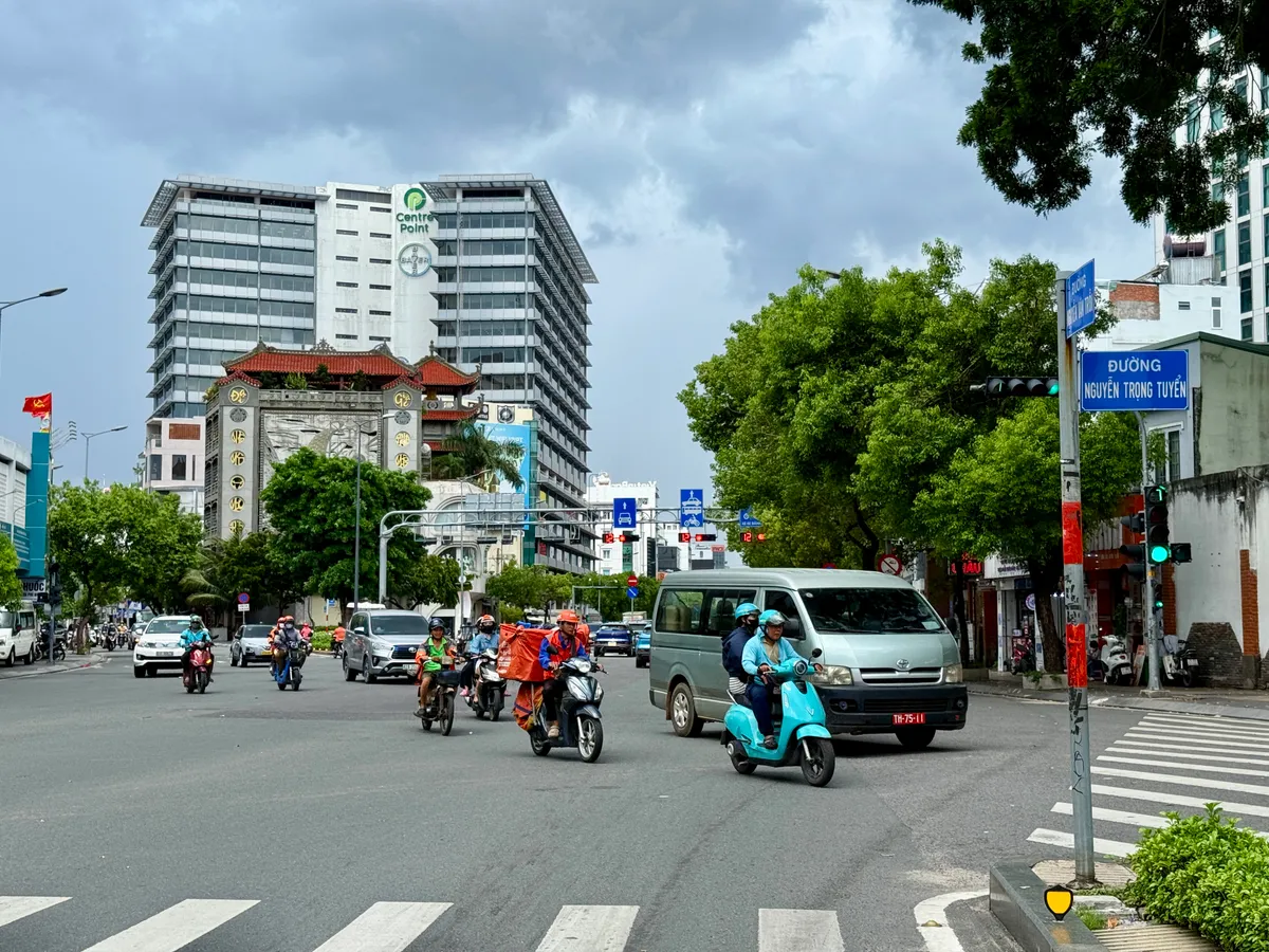 Tình hình thời tiết và lưu ý về giao thông tại TP Hồ Chí Minh trong 2 ngày thi Tốt nghiệp THPT - Ảnh 2.