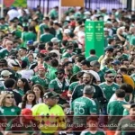 جماهير المكسيك تحتفل قبل مباراة الافتتاح في كأس العالم 2026