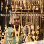 استقرار أسعار الذهب بعد تراجع حاد في السوق المصرية
