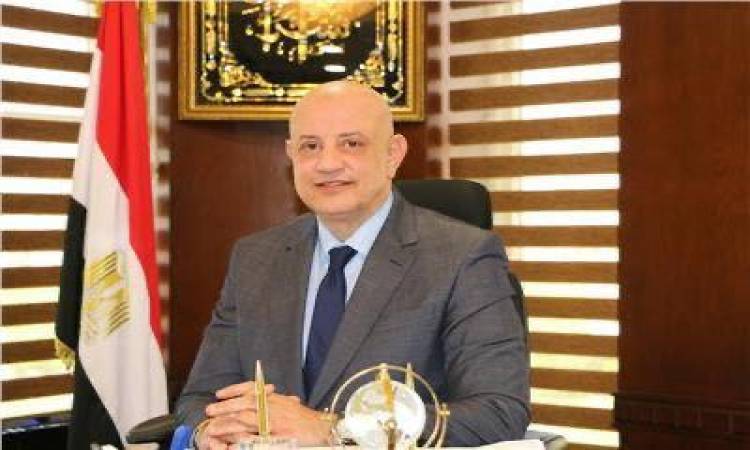 اللواء طيار وائل النشار رئيس الشركة <a href=