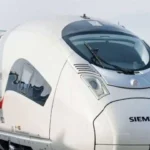 وزارة النقل تعرض أهمية شبكة القطار الكهربائي السريع عبر فيديو جراف