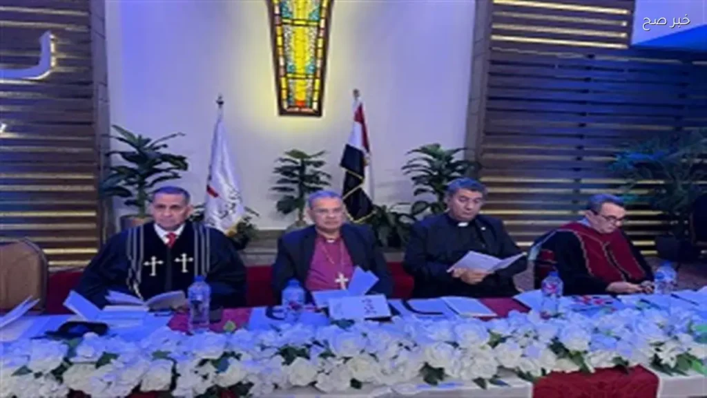 رئيس الطائفة الإنجيلية يؤكد أهمية التعليم اللاهوتي في تشكيل شخصية الخادم