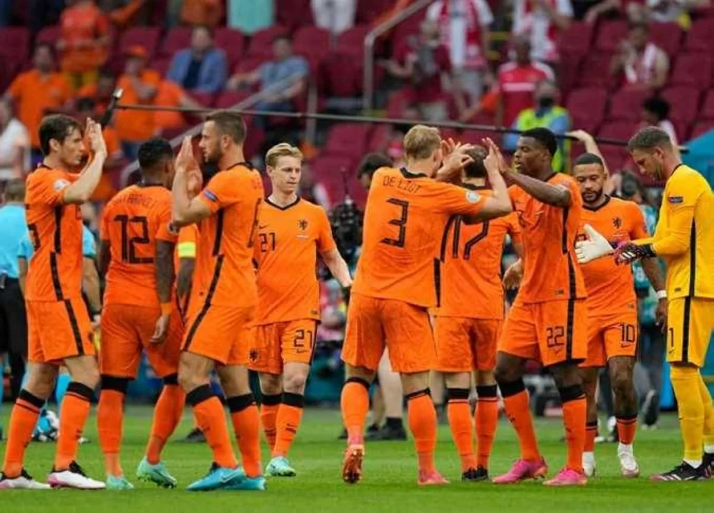 إصابة تيمبر تستبعده من تشكيلة هولندا قبل انطلاق كأس العالم