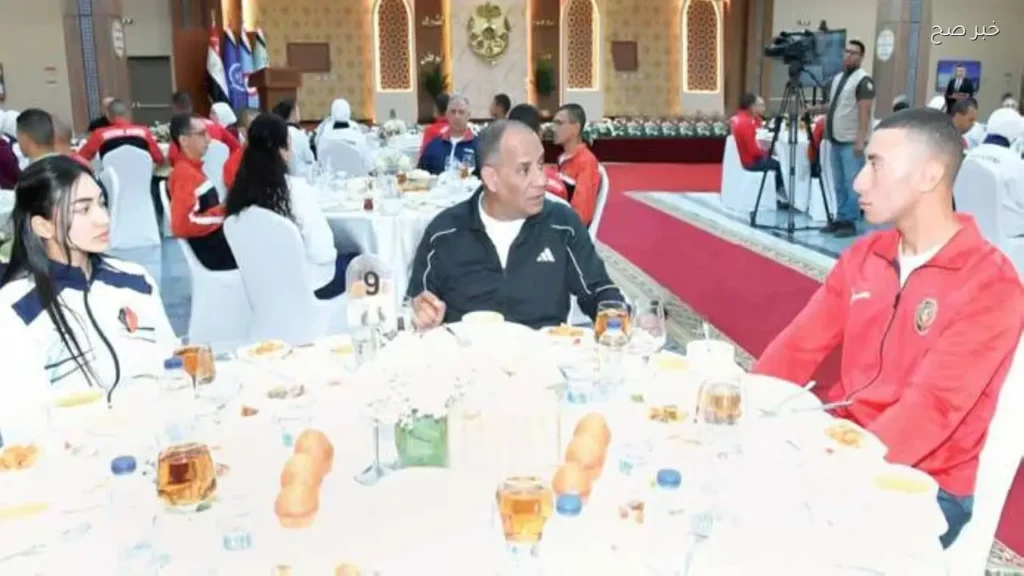 تفقد وزير الدفاع و4 وزراء للأكاديمية العسكرية المصرية لتعزيز الإعداد والتأهيل