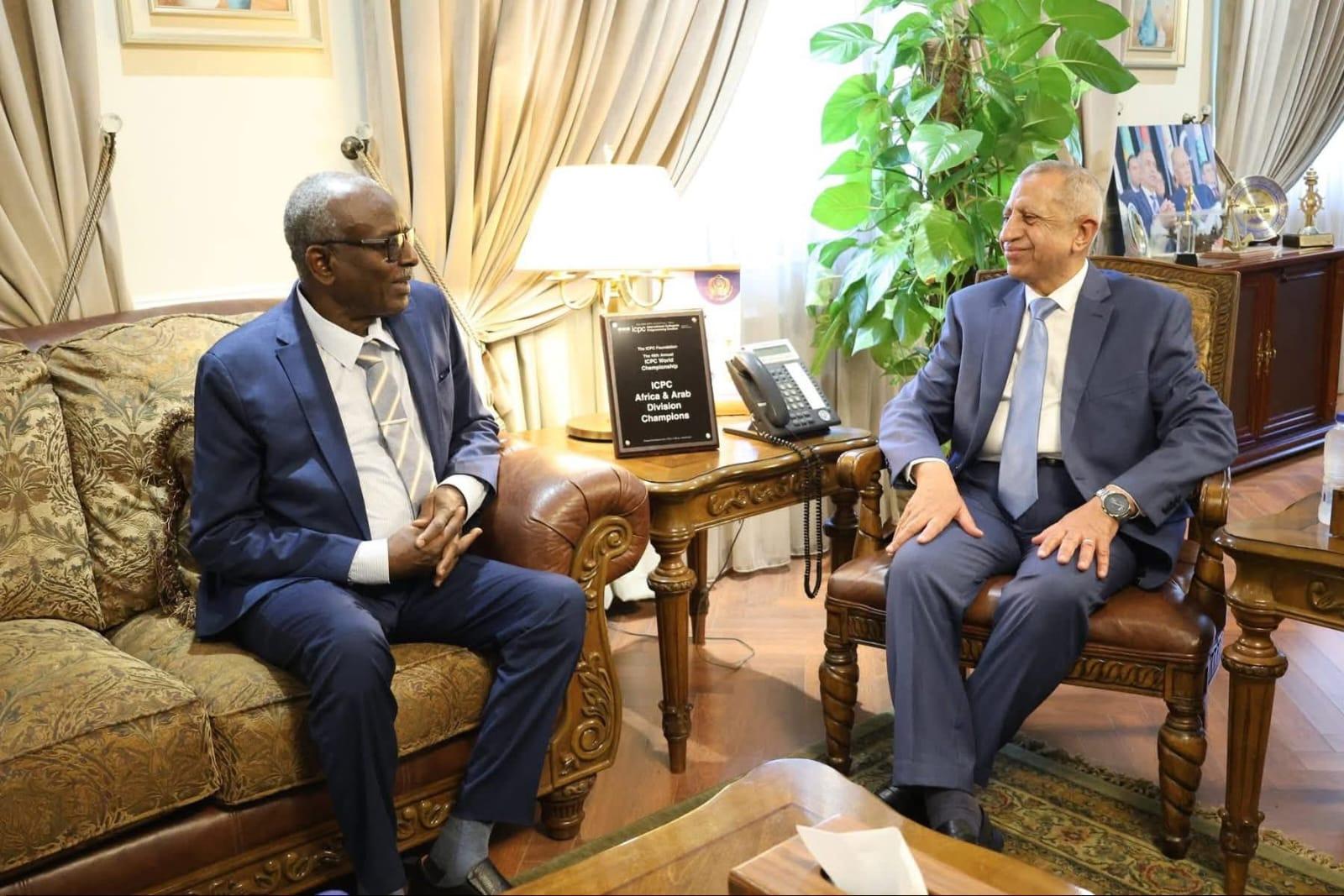 زيارة وزير النقل السوداني