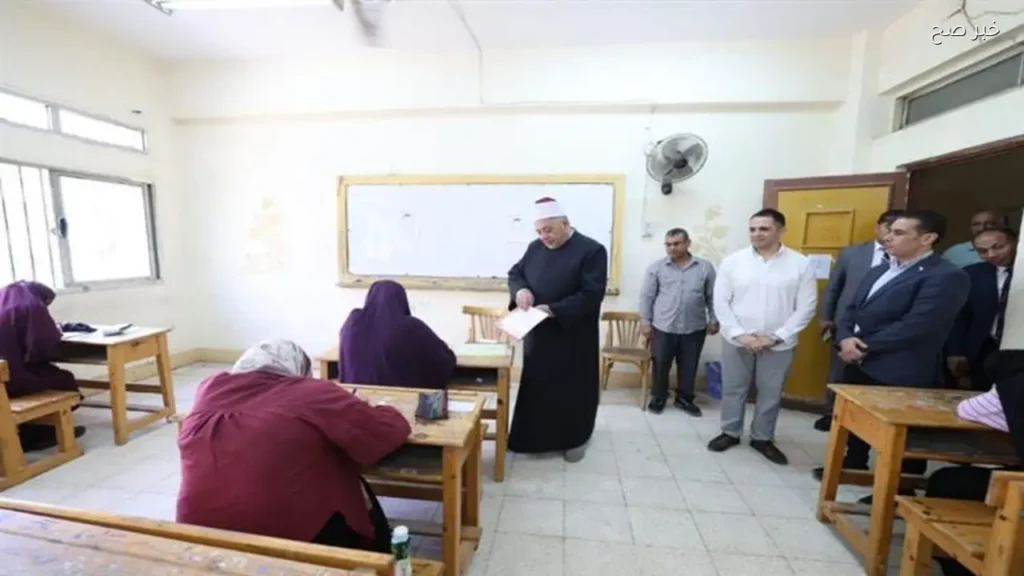 توفير مراوح ومياه باردة في لجان امتحانات الأزهر لراحة الطلاب